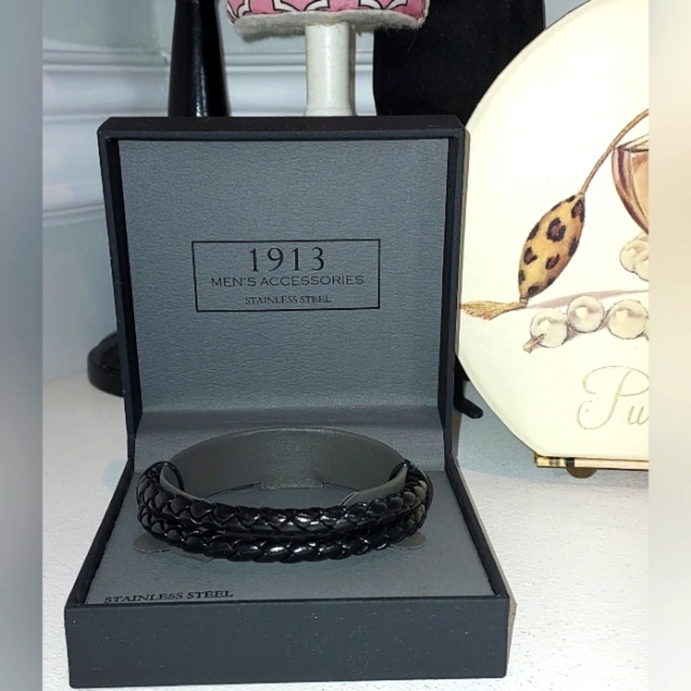 1913 Men's Accessories Double Strand Black Leather Bracelet NIB